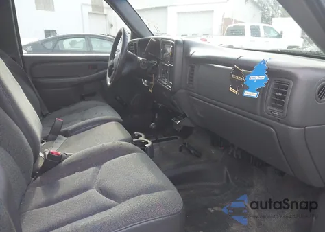 2004 Chevrolet Silverado 1500 Work Truck z USA, uszkodzony, nr VIN 2GCEK19T641143922